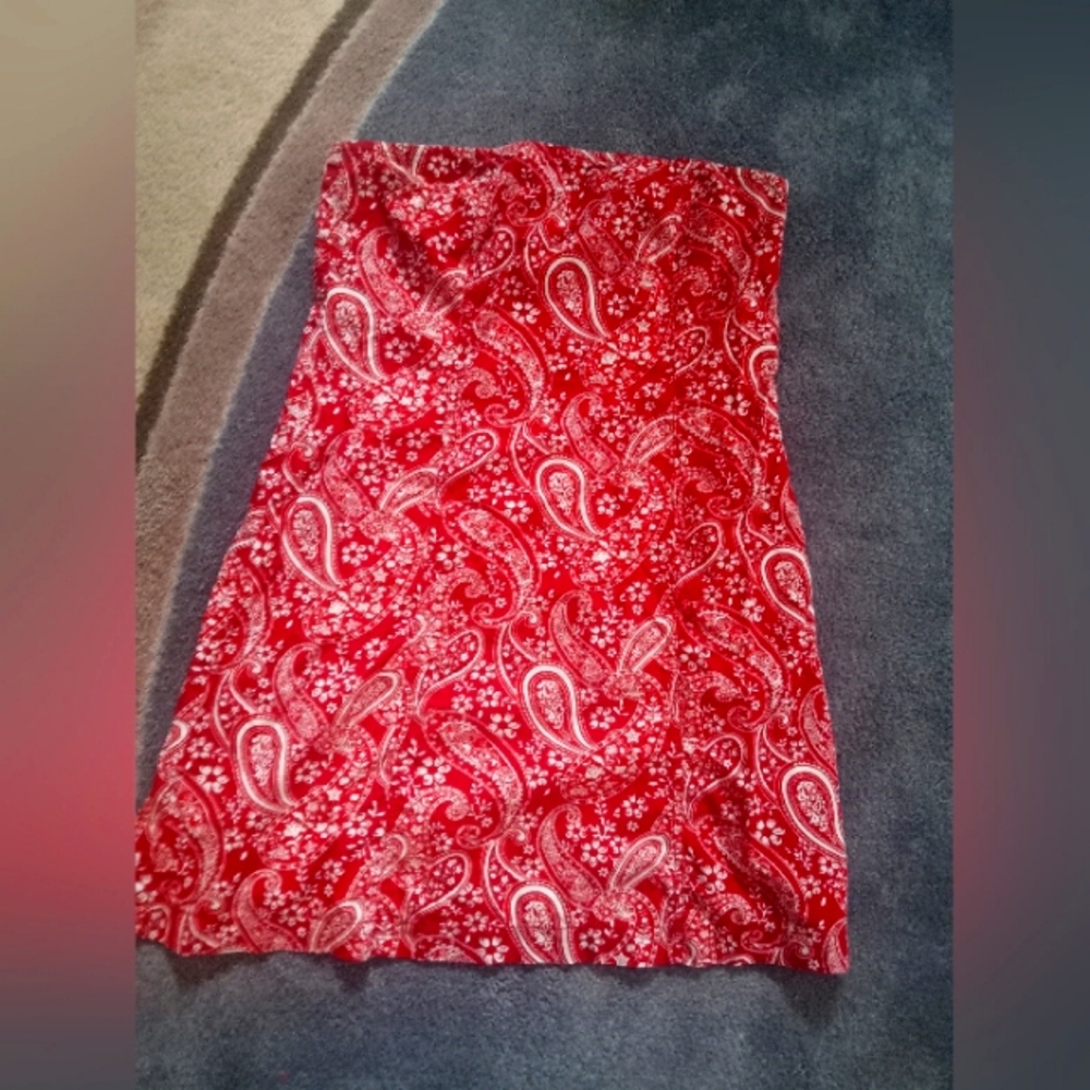 Adorable,Strapless Red Bandana Dress size 12 from TOMMY HILFIGER. Smoke Pet fhom